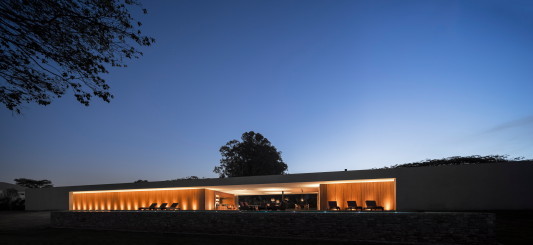 Wohnhaus in Porto Feliz | Bad und Sanitär | Wohnen | Baunetz_Wissen