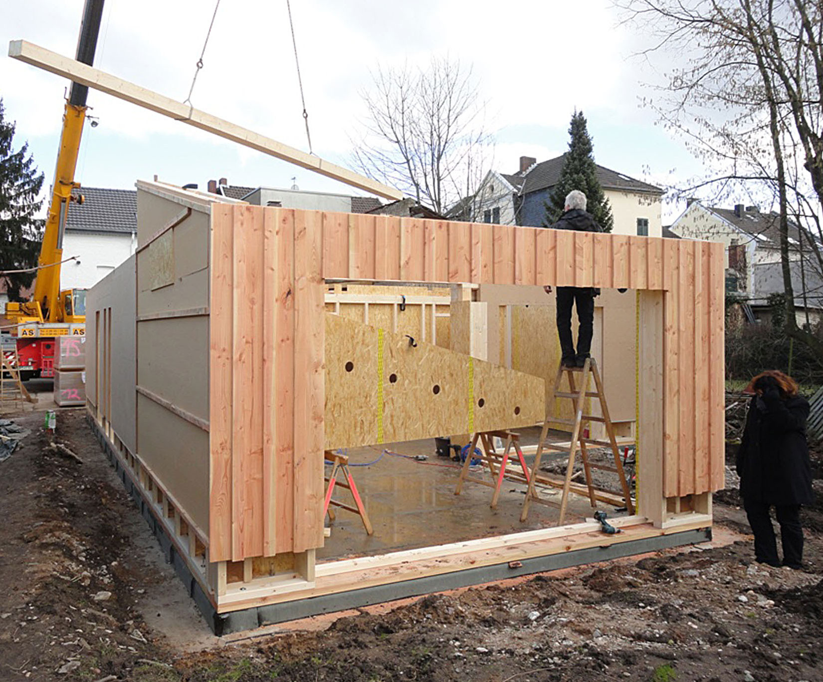 Aufstellen der Holzkonstruktion, Tag 1