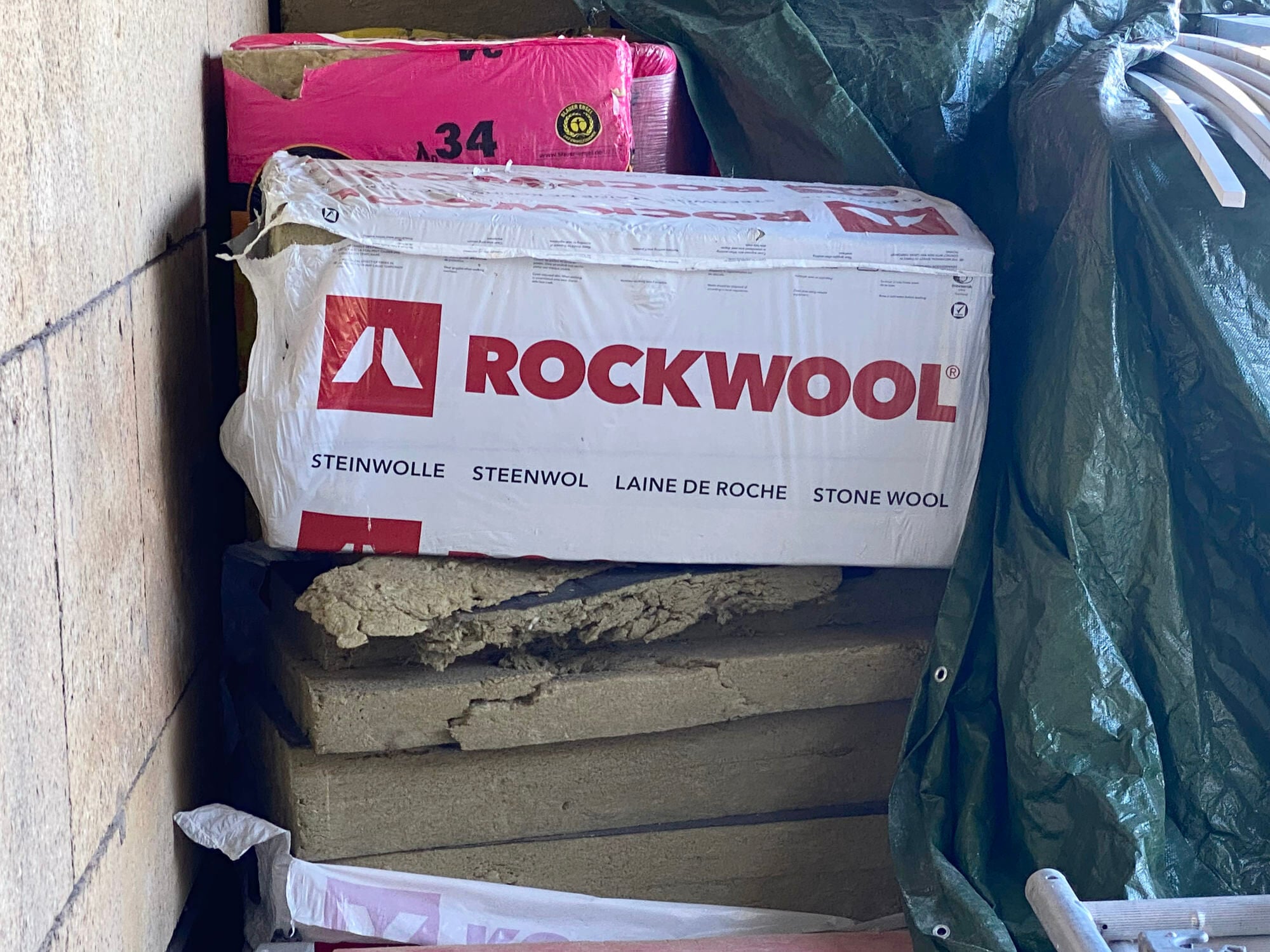 Der Nennwert der Wärmeleitfähigkeit ist hier auf der Verpackung zu erkennen.