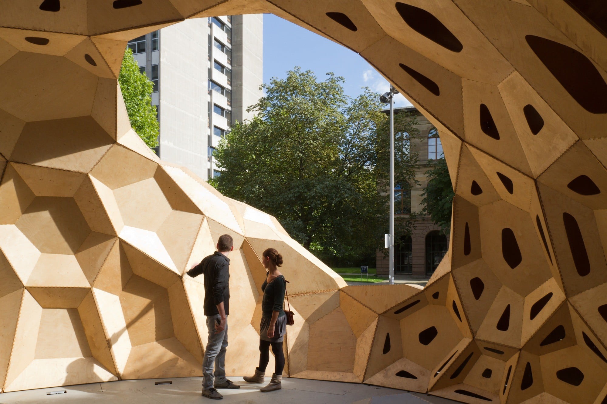 Forschungspavillon 2011: Besuchern vermittelte der Pavillion die konstruktiven und architektonischen Potenziale robotischer Fertigung
