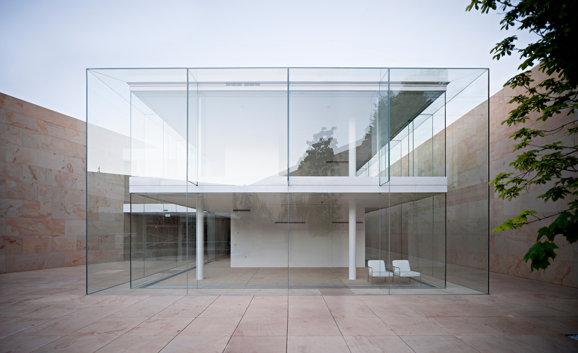 Verwaltungsgebaude Der Junta De Castilla Y Leon In Zamora Glas