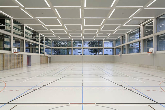 ...ist aber um ein Geschoss im Boden versenkt und bietet einen schönen Panoramablick 