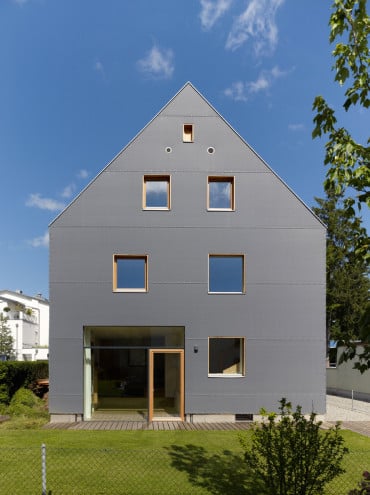 Graues Haus in München | Dämmstoffe | Wohnen | Baunetz_Wissen