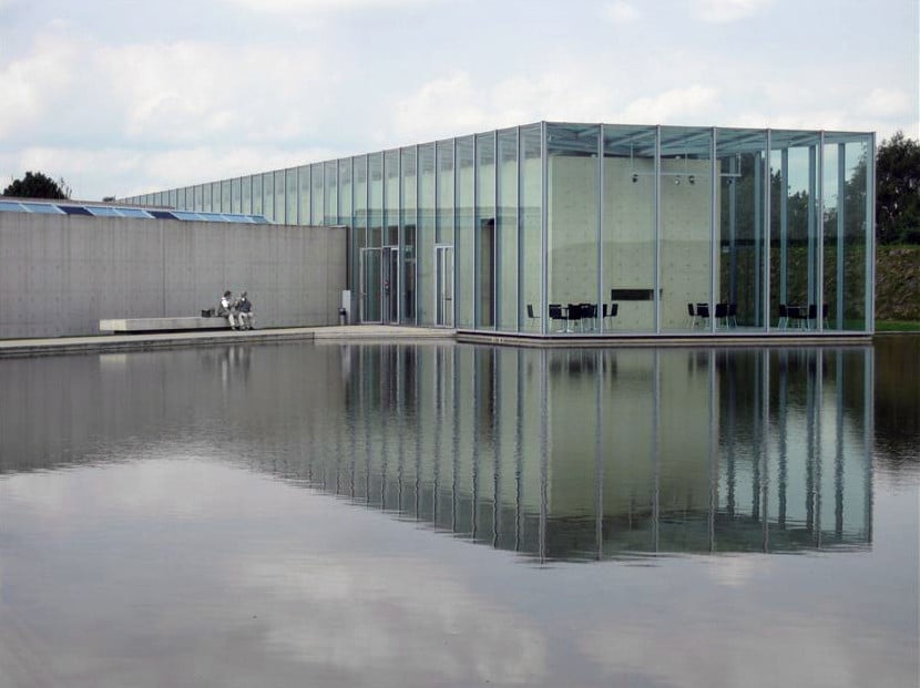 Einsatz von Flachglas bei der Langen Foundation auf der Raketenstation Hombroich von Tadao Ando