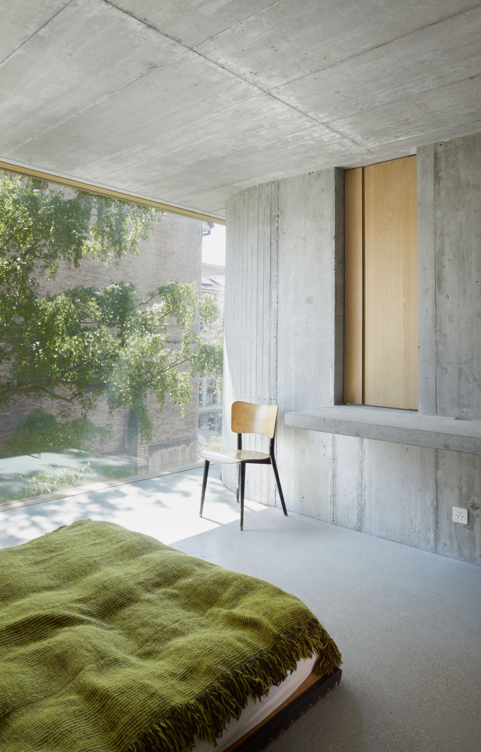 Wände, Decken und Böden bestehen aus Sichtbeton