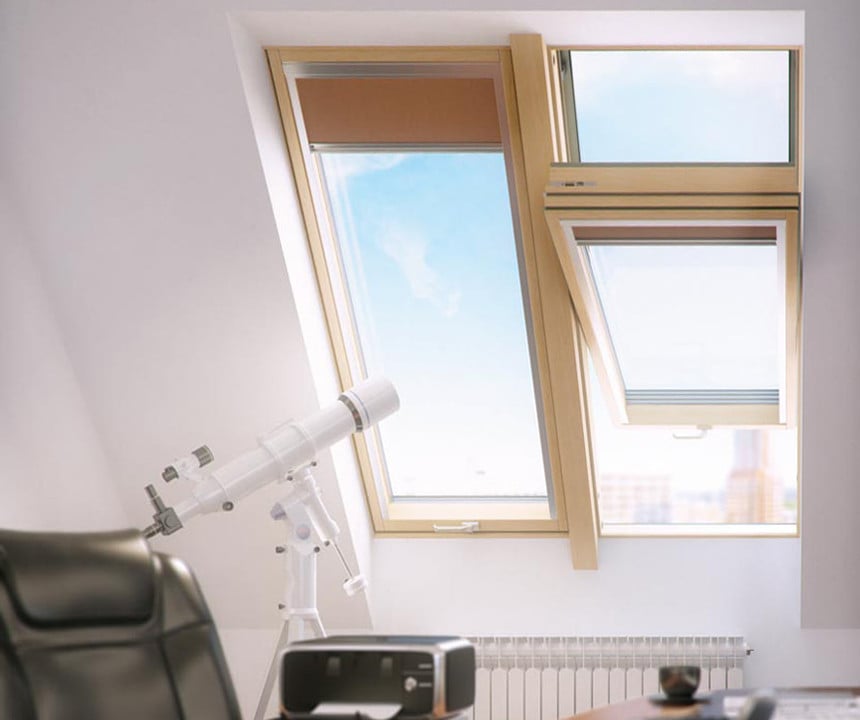 Das Schwingflügelfenster hat einen U-Wert von 0,58 W/m²K und ist für den Einsatz in Passivhäusern geeignet