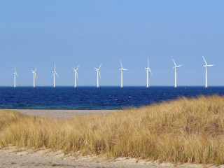 Das Erneuerbare Energien Gesetz (EEG) hat das Ziel, den Anteil erneuerbarer Energien an der Stromversorgung deutlich zu erhöhen und so den Ausstoß klimaschädlicher Treibhausgasemissionen zu senken