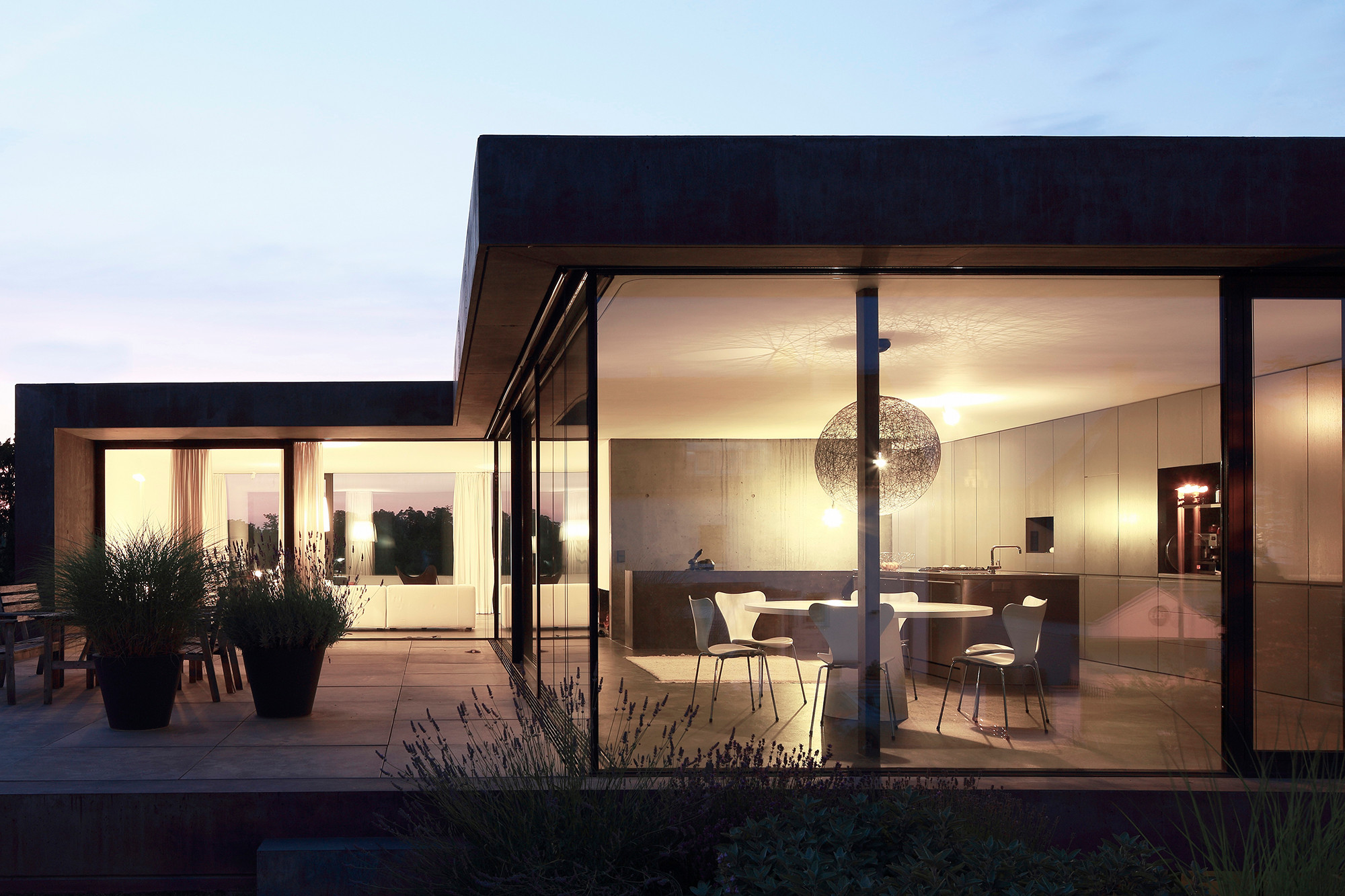 Haus D in Ludwigsburg | Beton | Wohnen/EFH | Baunetz_Wissen