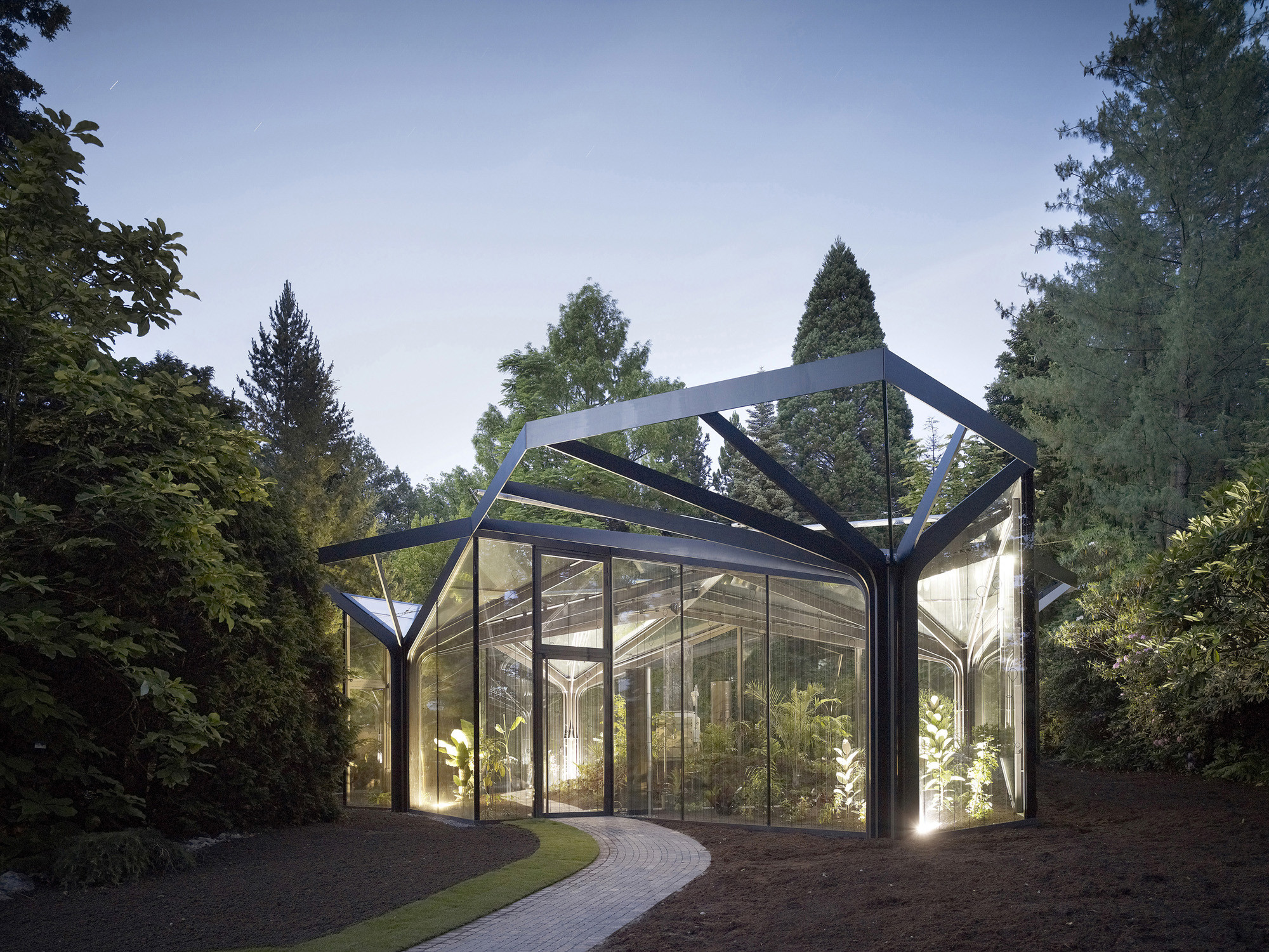 schauhaus botanischer garten gruningen geneigtes dach sonderbauten baunetz wissen