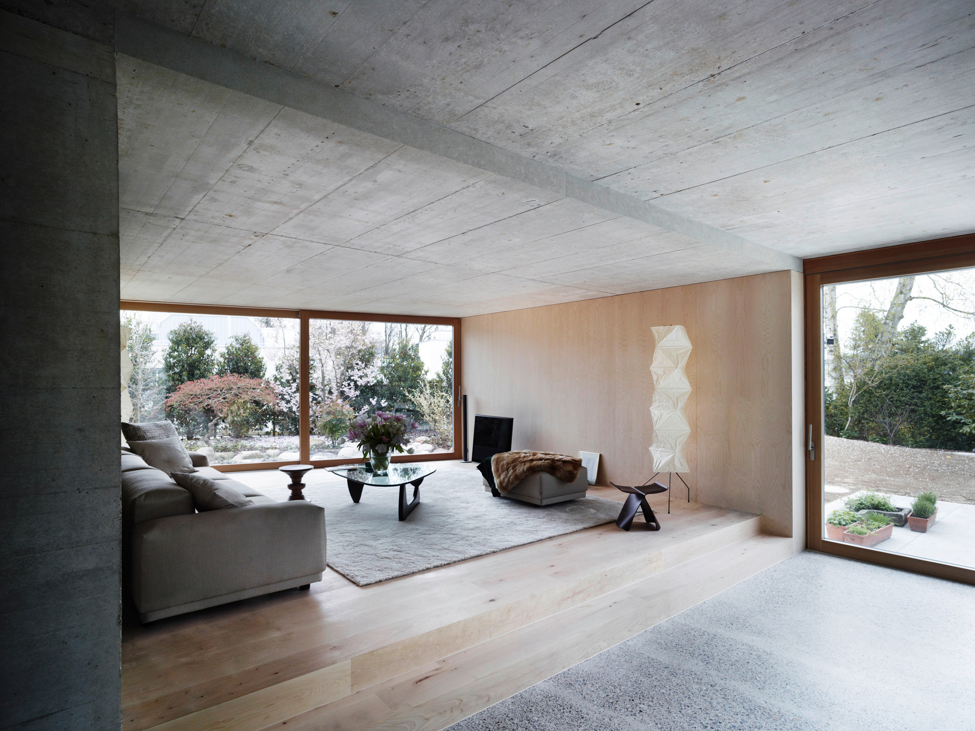 Einfamilienhaus in Küsnacht | Boden | Wohnen | Baunetz_Wissen