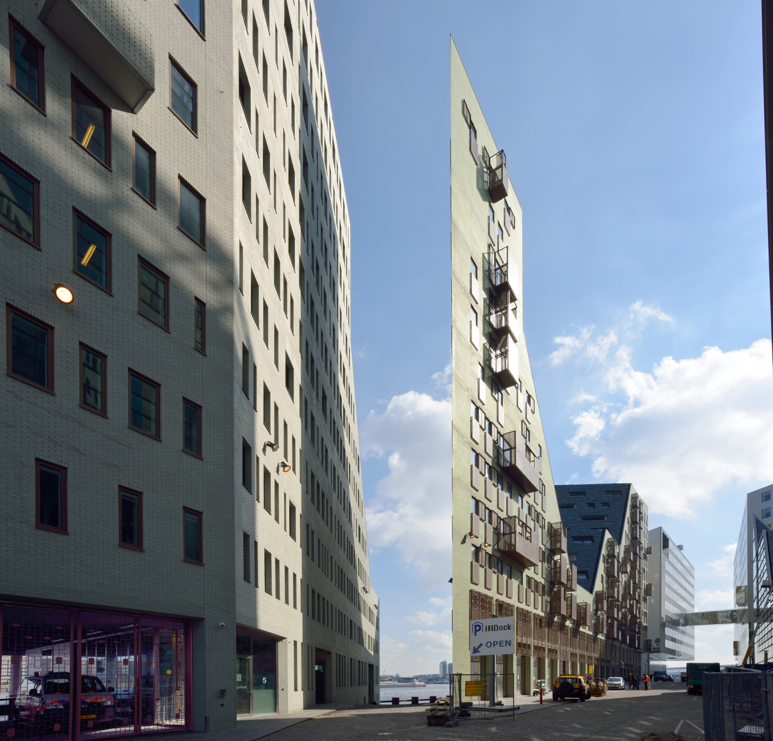 Wohnblock auf dem Ijdock in Amsterdam | Schiefer | Wohnen ...