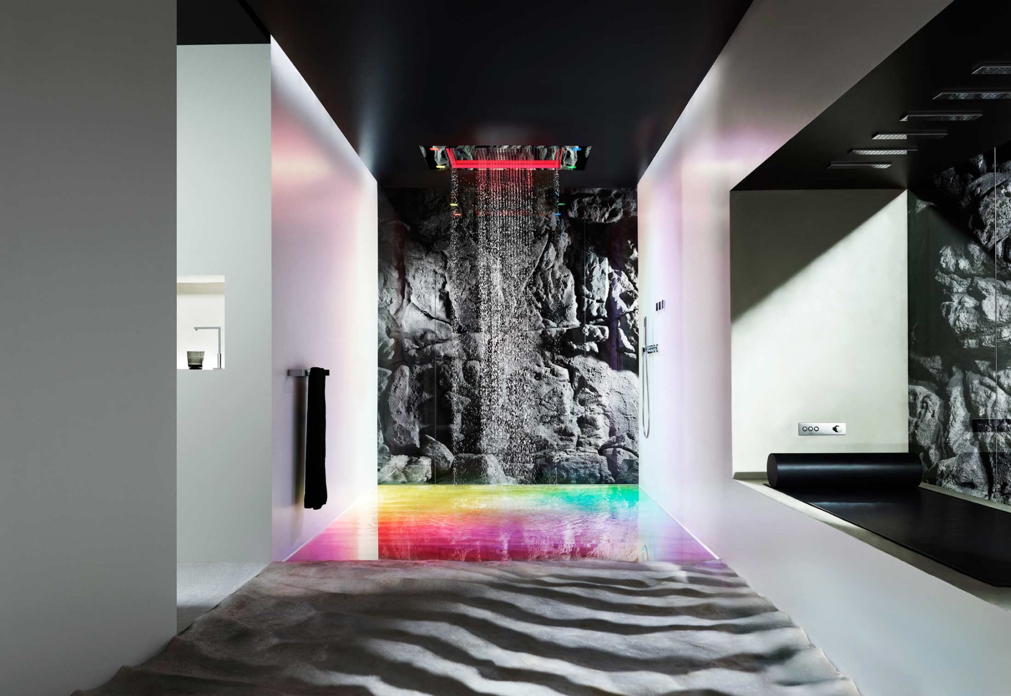 Voreinstellbare Lichtchoreografien: Duschen in der simulierten Morgendämmerung oder unterm Regenbogen