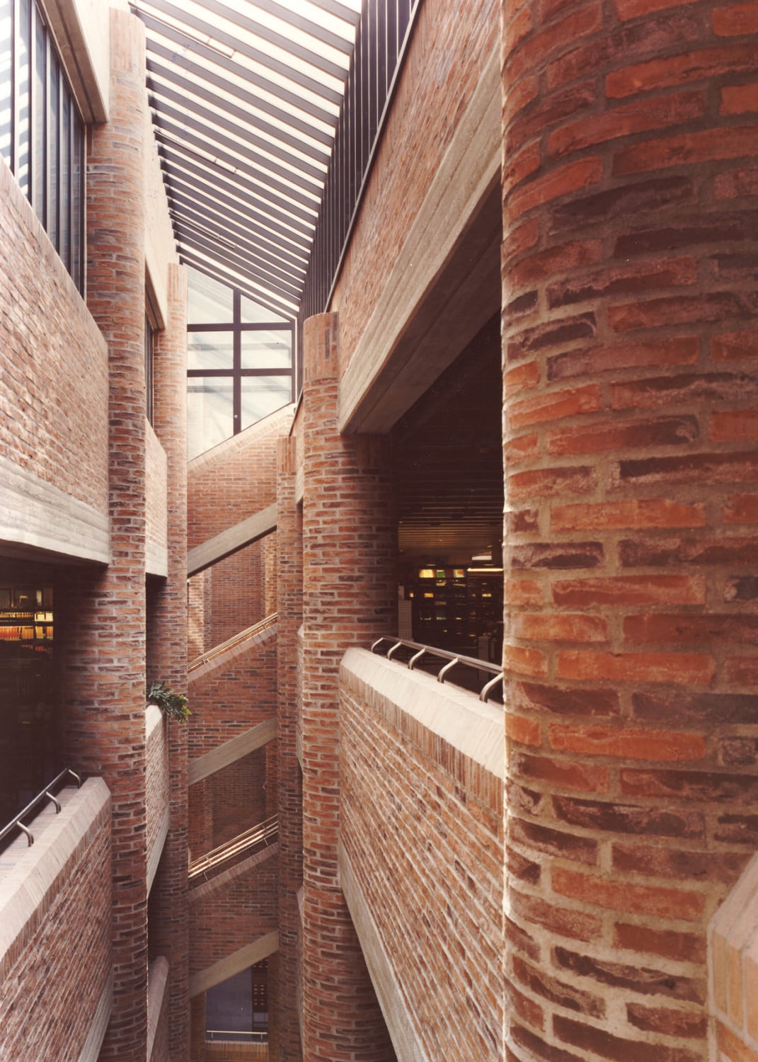 Kulturzentrum am Gasteig in München von der Architektengemeinschaft Raue Rollenhagen Lindemann Grossmann