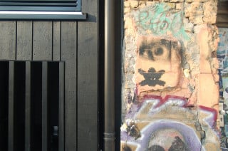 Brandwand als Gebäudeabschlusswand in Verbindung mit der Brandwand zum Nachbarn