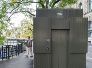 WC-Häuschen am Stadthausquai in Zürich
