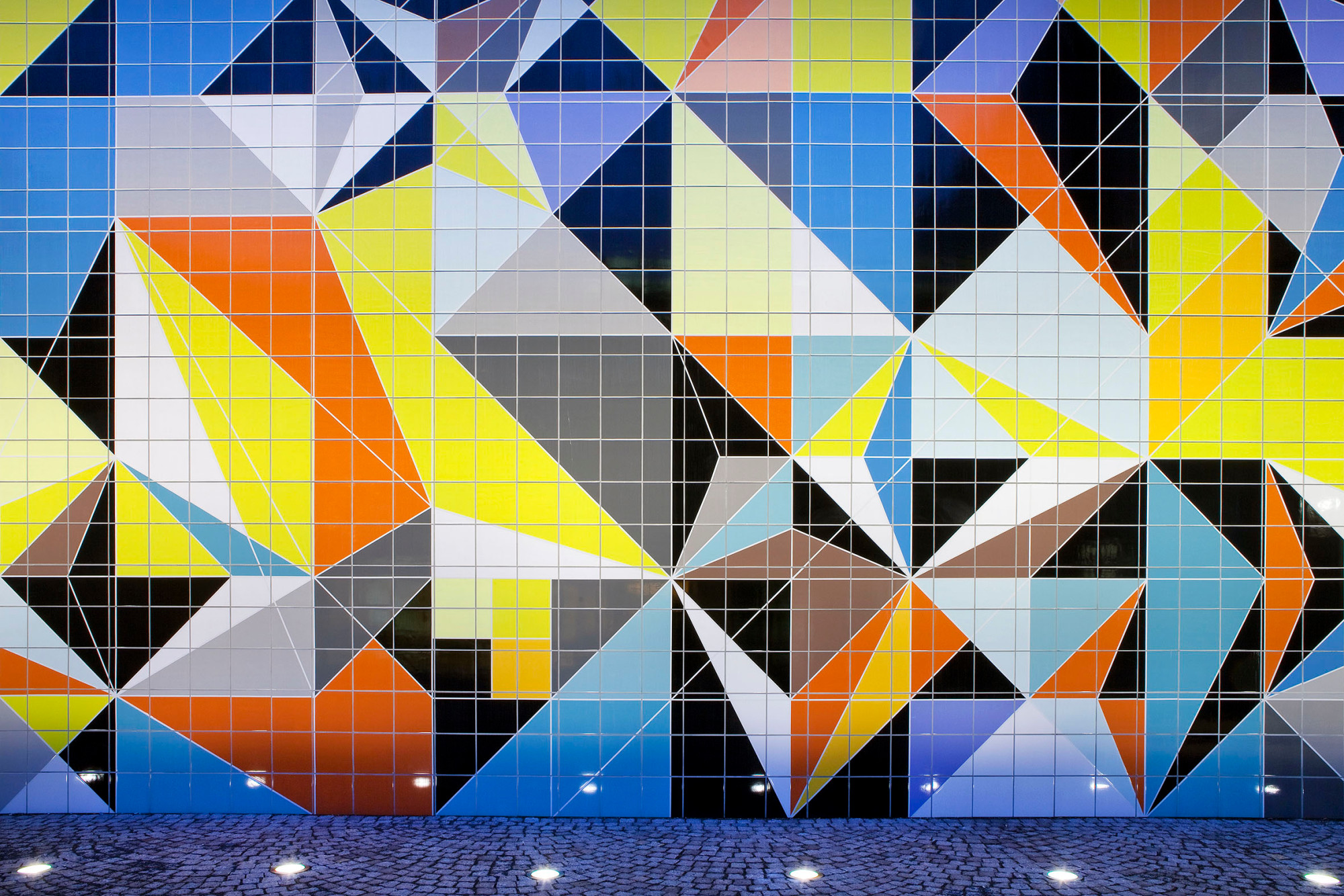 Wandbild Hornet am K20 in Düsseldorf 
