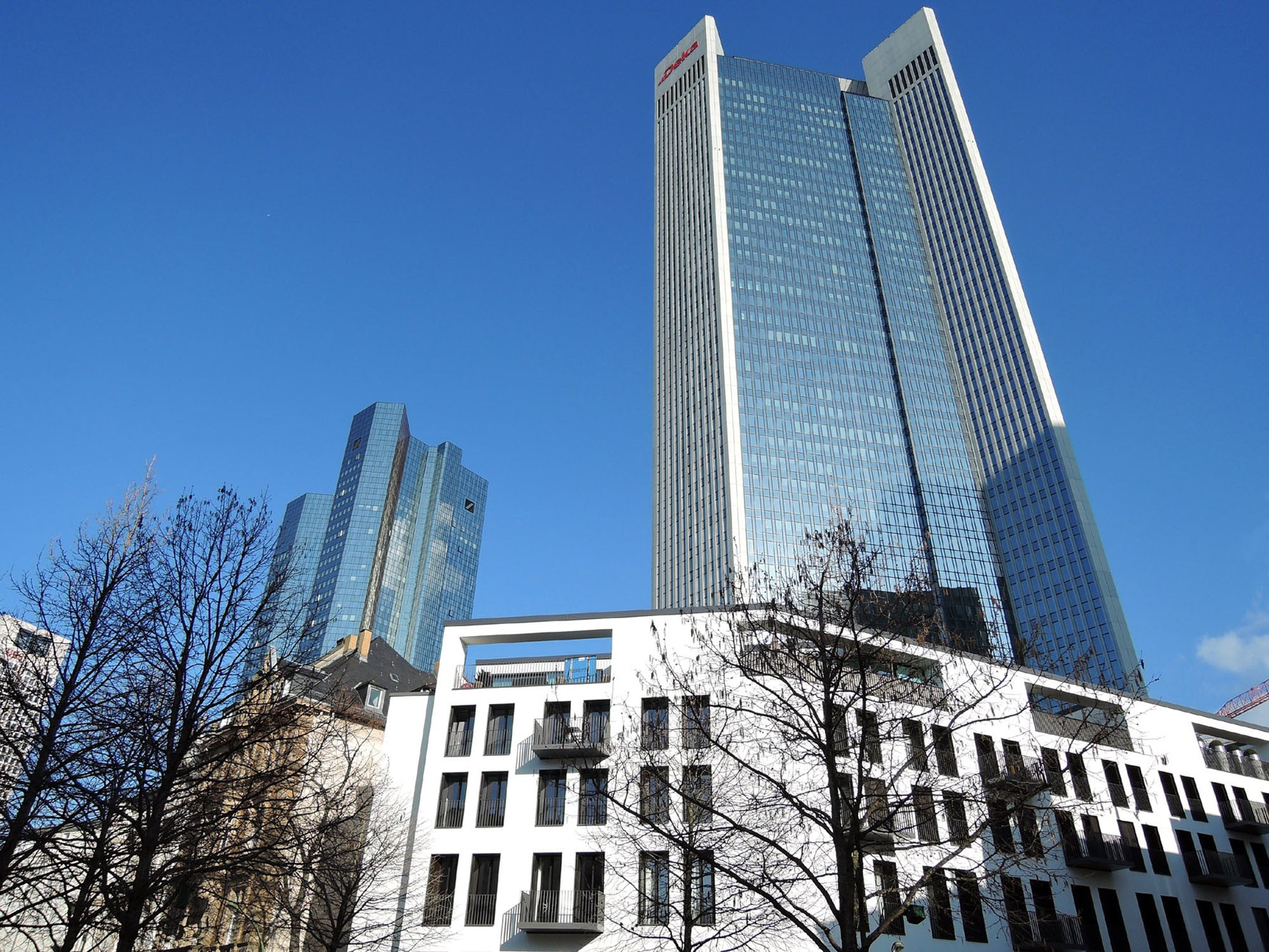 Die Büroräume des Hochhauses im Frankfurter Westend werden überwiegend durch eine Bank genutzt