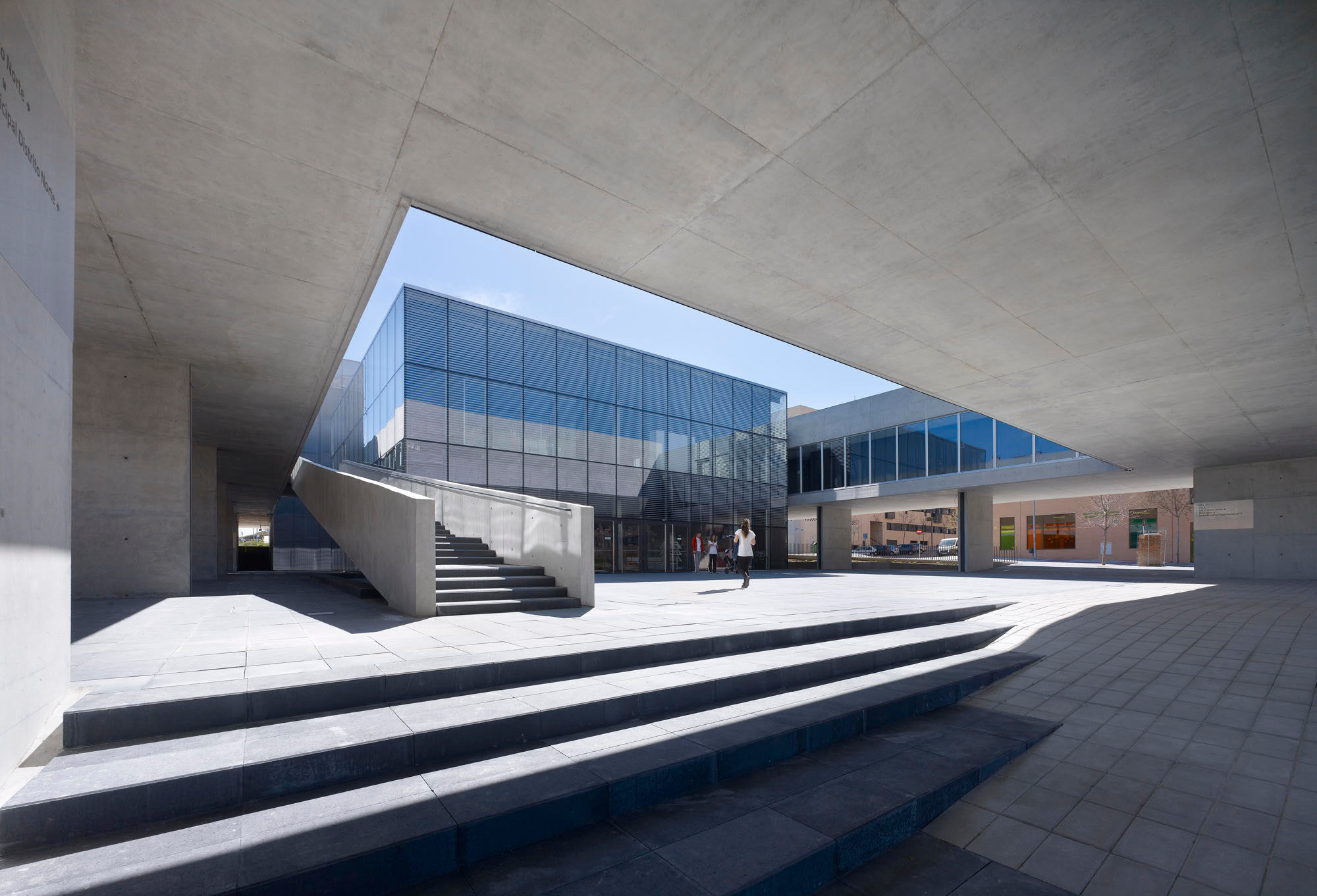 Espacio Miguel Delibes in Alcobendas Beton Bildung