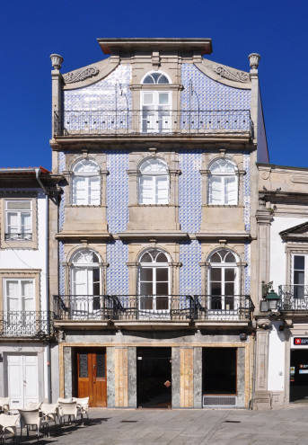 Azulejos | Fliesen und Platten | Glossar | Baunetz_Wissen