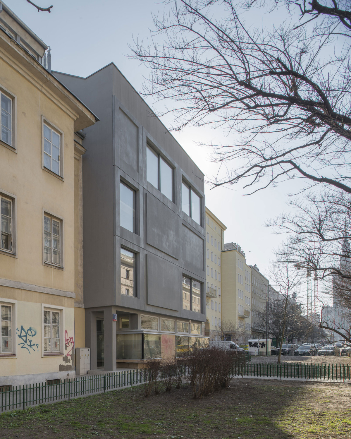 Das Galeriegebäude liegt unweit des Warschauer Kulturpalastes