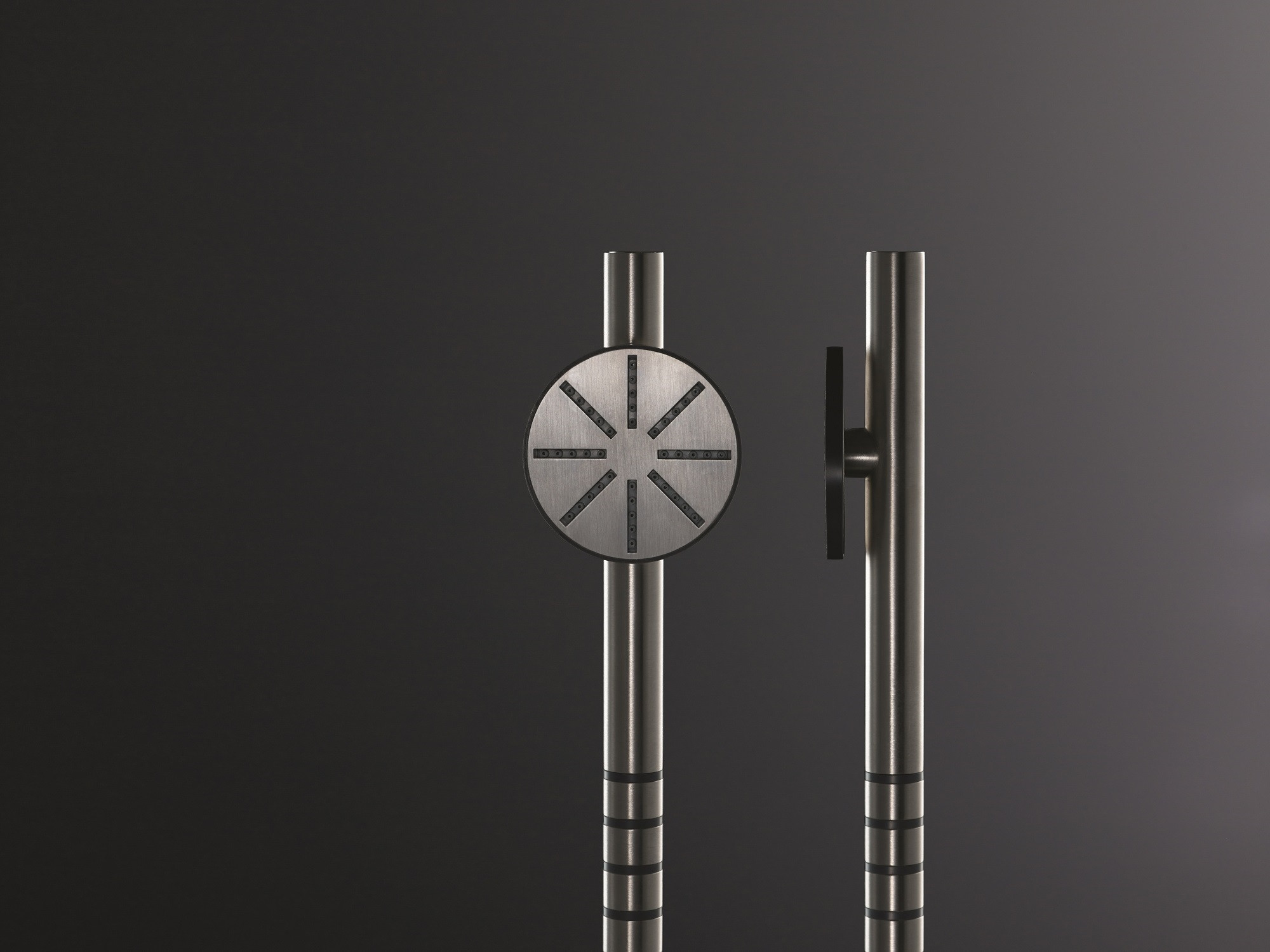 Gebrauchgegenstand in geometrisch-reduzierter Form: die Handbrause T60