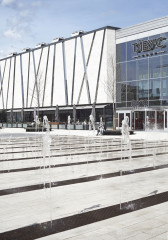 Täby Torg war früher ein Parkplatz vor dem zweitgrößten Einkaufszentrum Schwedens, dem sogenannten Täby Centrum