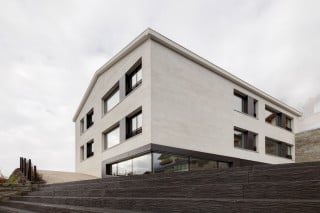 Grundschule und Kindergarten in Afers