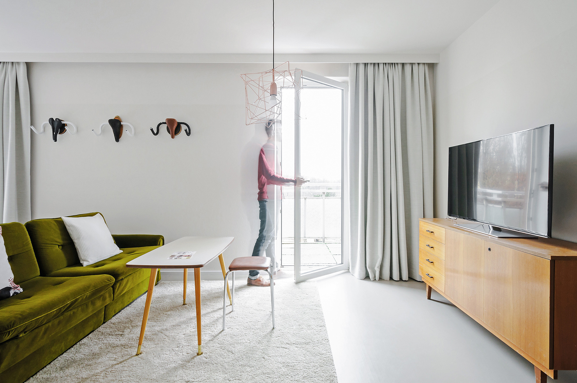 In den Appartements und Suiten ist hellgraues Linoleum verlegt