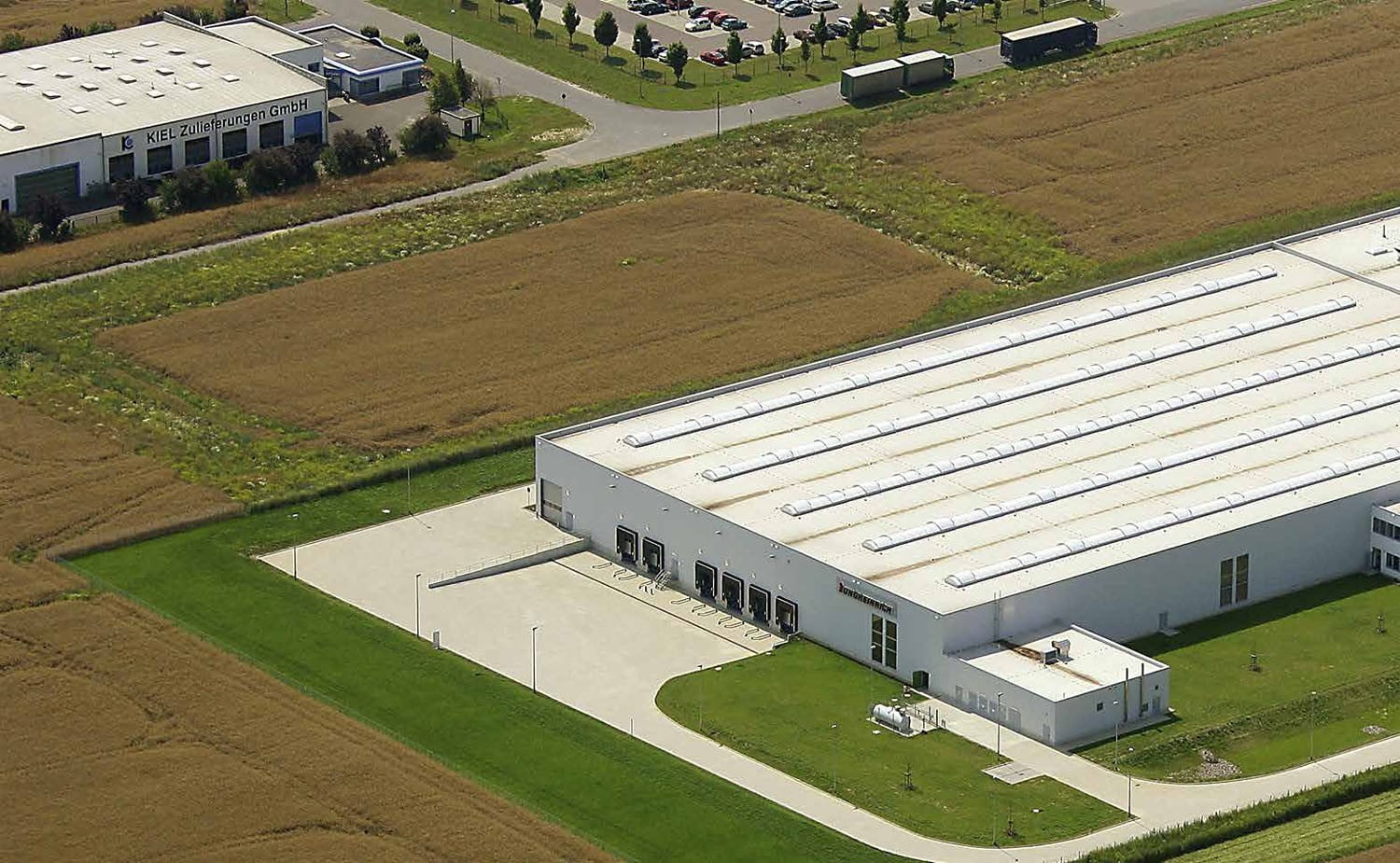 Das Einsatzspektrum reicht vom Industrie- und Gewerbebau bis hin zu Terrassen und Balkonen im Wohnbau