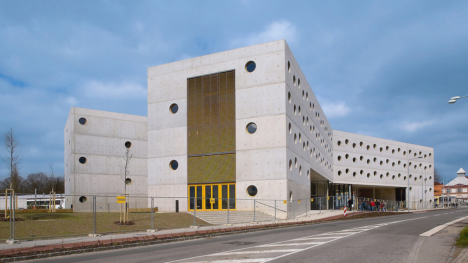 Feinster Sichtbeton an der Bibliothek Königgrätz