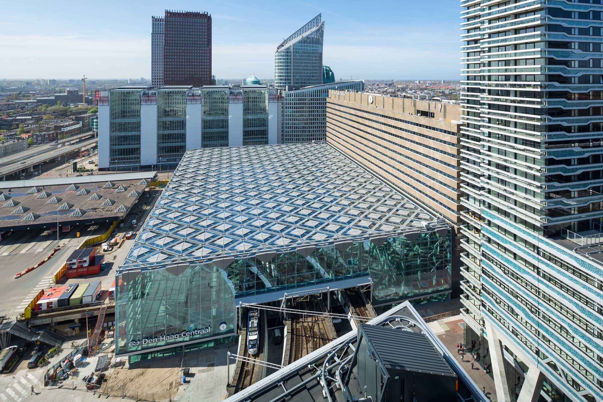 Hauptbahnhof in Den Haag | Flachdach | Sonderbauten ...
