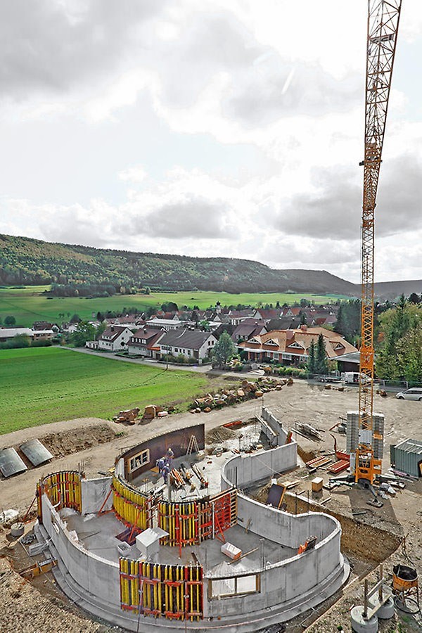 Radien ab etwa 1 Meter sind damit realisierbar