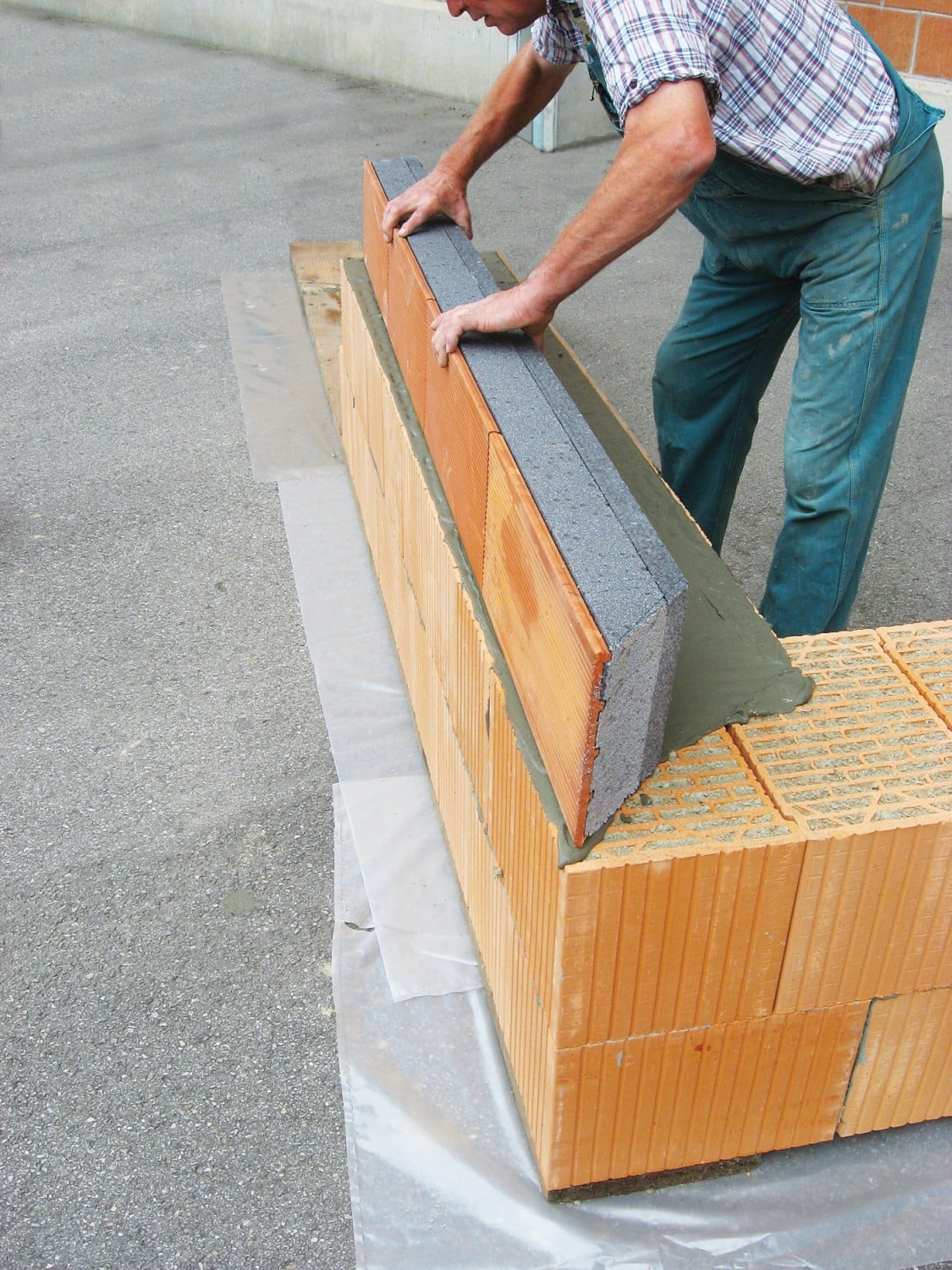 Deckenrandelement setzen und ausrichten