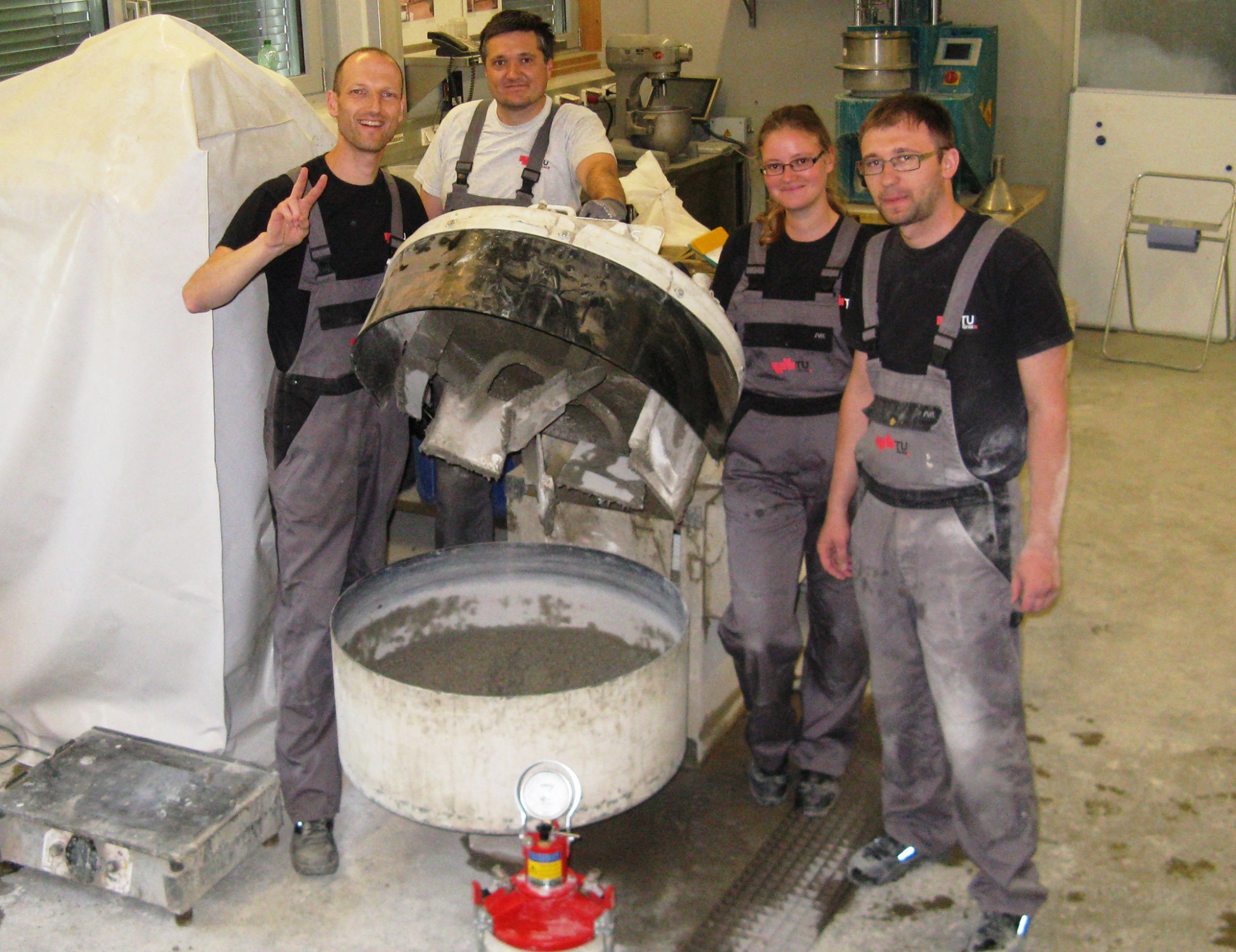 Joachim Juhart und sein Team