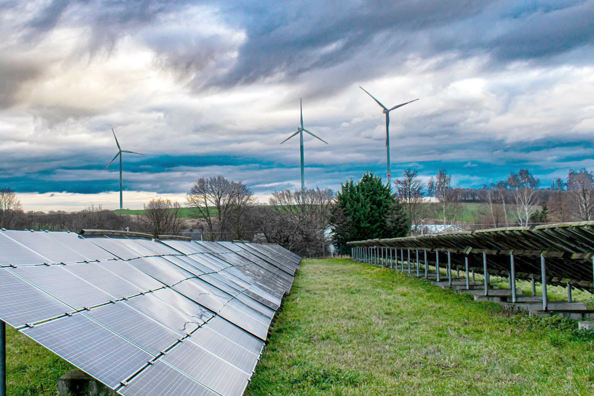 Das Gesetz soll im Interesse des Klimaschutzes und der Schonung fossiler Ressourcen eine weitere Erhöhung des Anteils erneuerbarer Energien im Endenergieverbrauch erreichen.