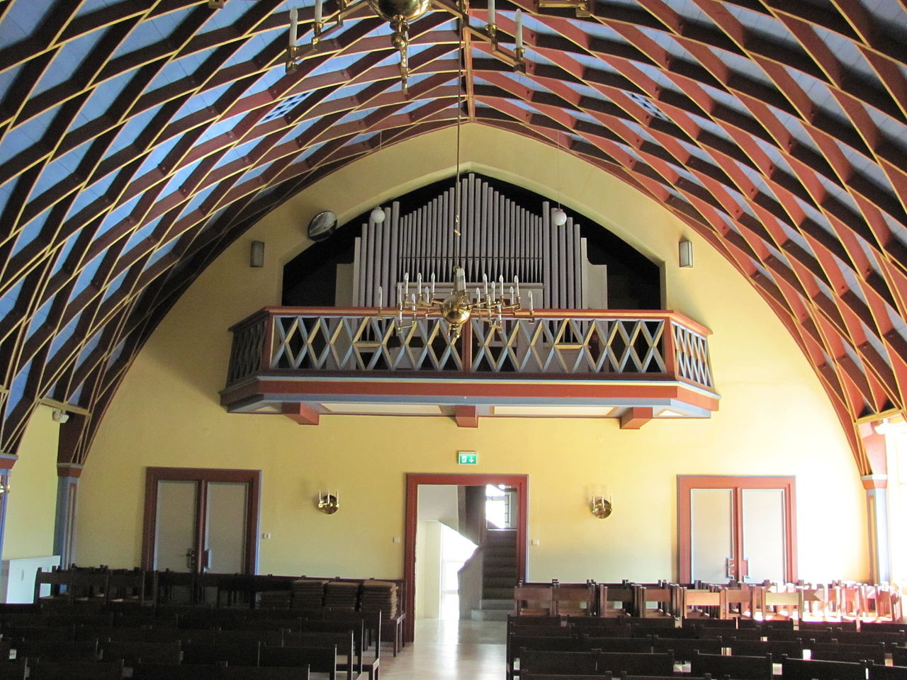 Luthersaal mit Orgel in Kötzschenbroda