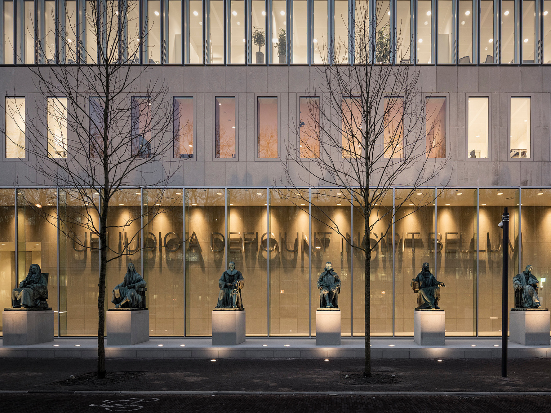 Gerichtshof der Niederlande in Den Haag Glas Büro/Verwaltung