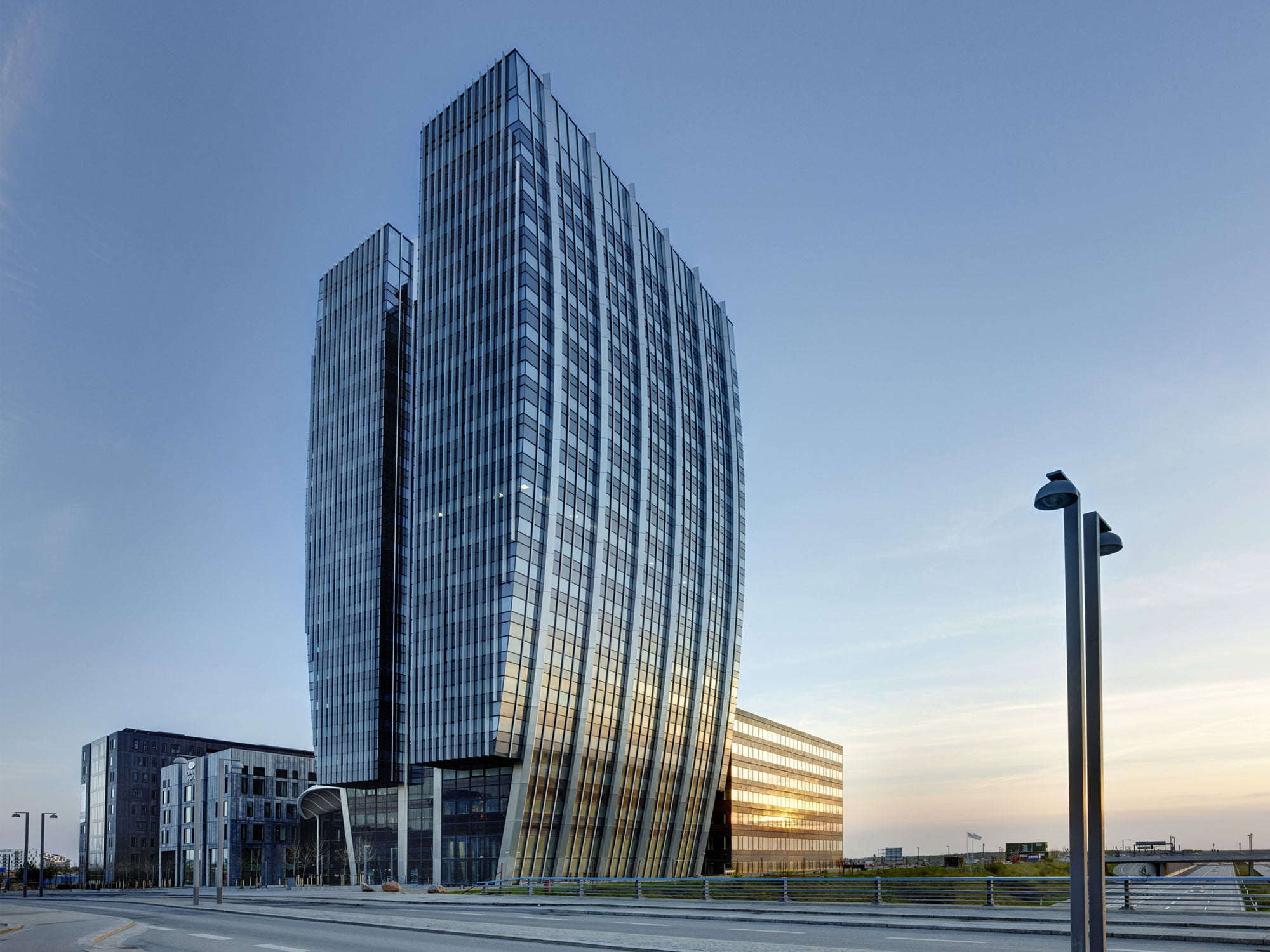 Der Entwurf für den dreiteiligen Baukörper der Copenhagen Towers II stammt von Foster + Partners Architekten aus London
