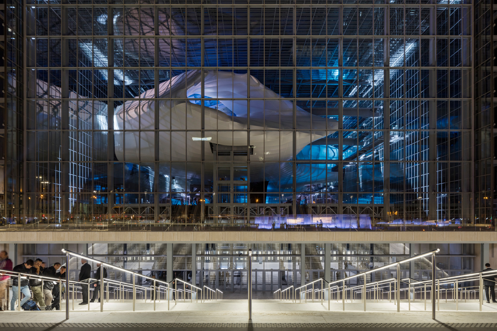 Erschlossen wird das Kongresszentrum über das Untergeschoss 