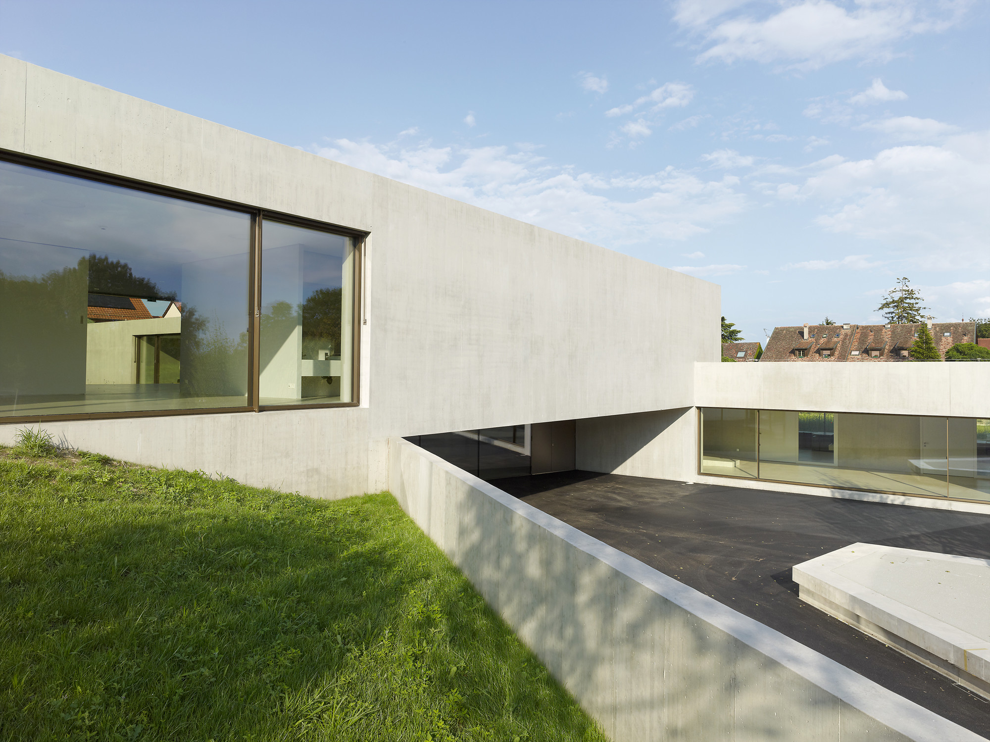 Die ankerlose Sichtbetonfassade wurde einhäuptig mit selbstverdichtendem Beton verwirklicht