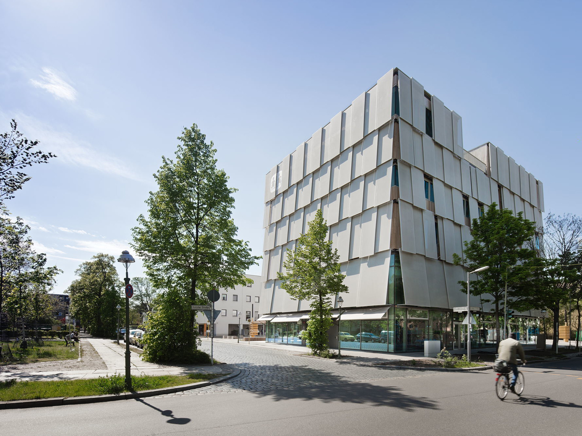Botschaft für Kinder in Berlin | Sonnenschutz | Bildung / Forschung ...