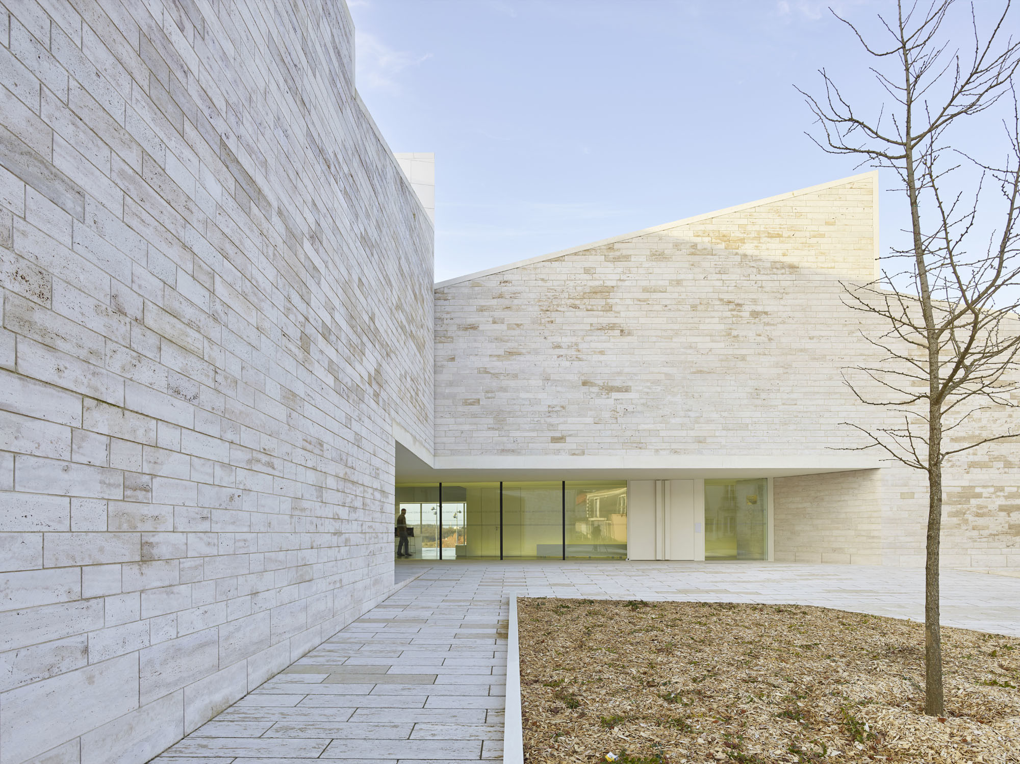 Kulturzentrum_Cour_et_Jardin_in_Vertou_S.Chalmeau2
