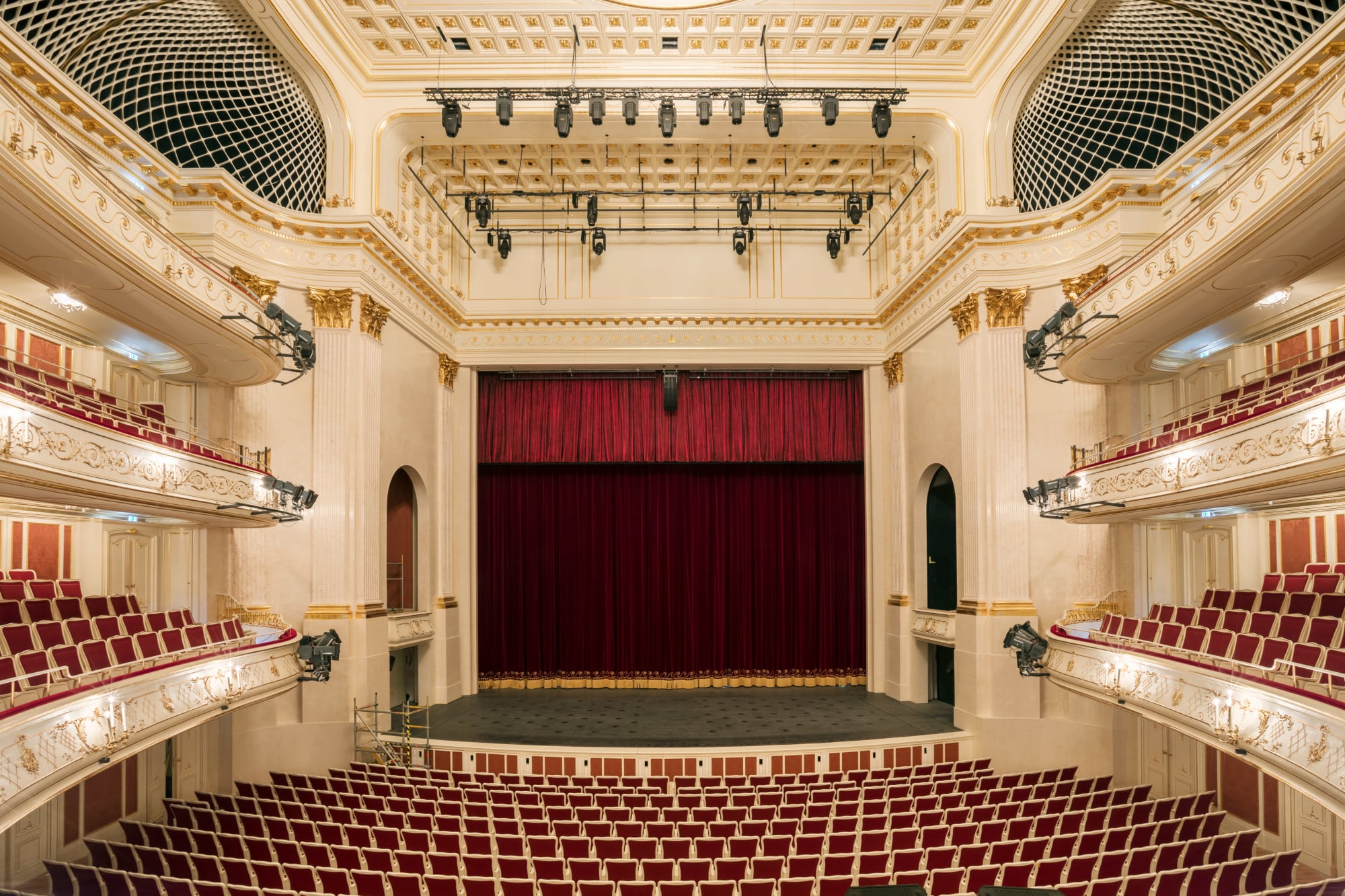 Die vom Architekturbüro HG Merz geplanten Maßnahmen galten vor allem der Verbesserung der Akustik im Zuschauersaal