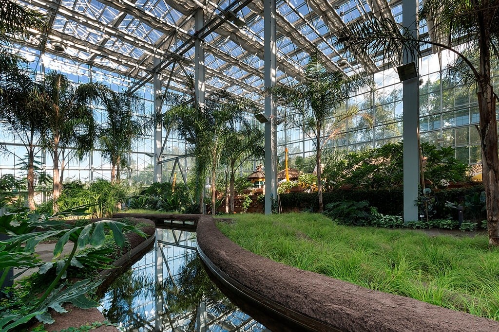 Tropenhalle Balinesischer Garten in Berlin Gebäudetechnik