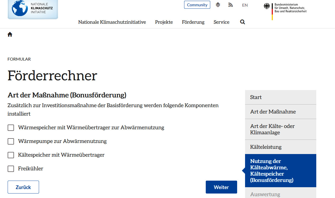 Auch optionale Bonusmaßnahmen, wie die zusätzliche Installation eines Wärmespeichers zur Nutzung von Abwärme, werden vom Rechner berücksichtigt