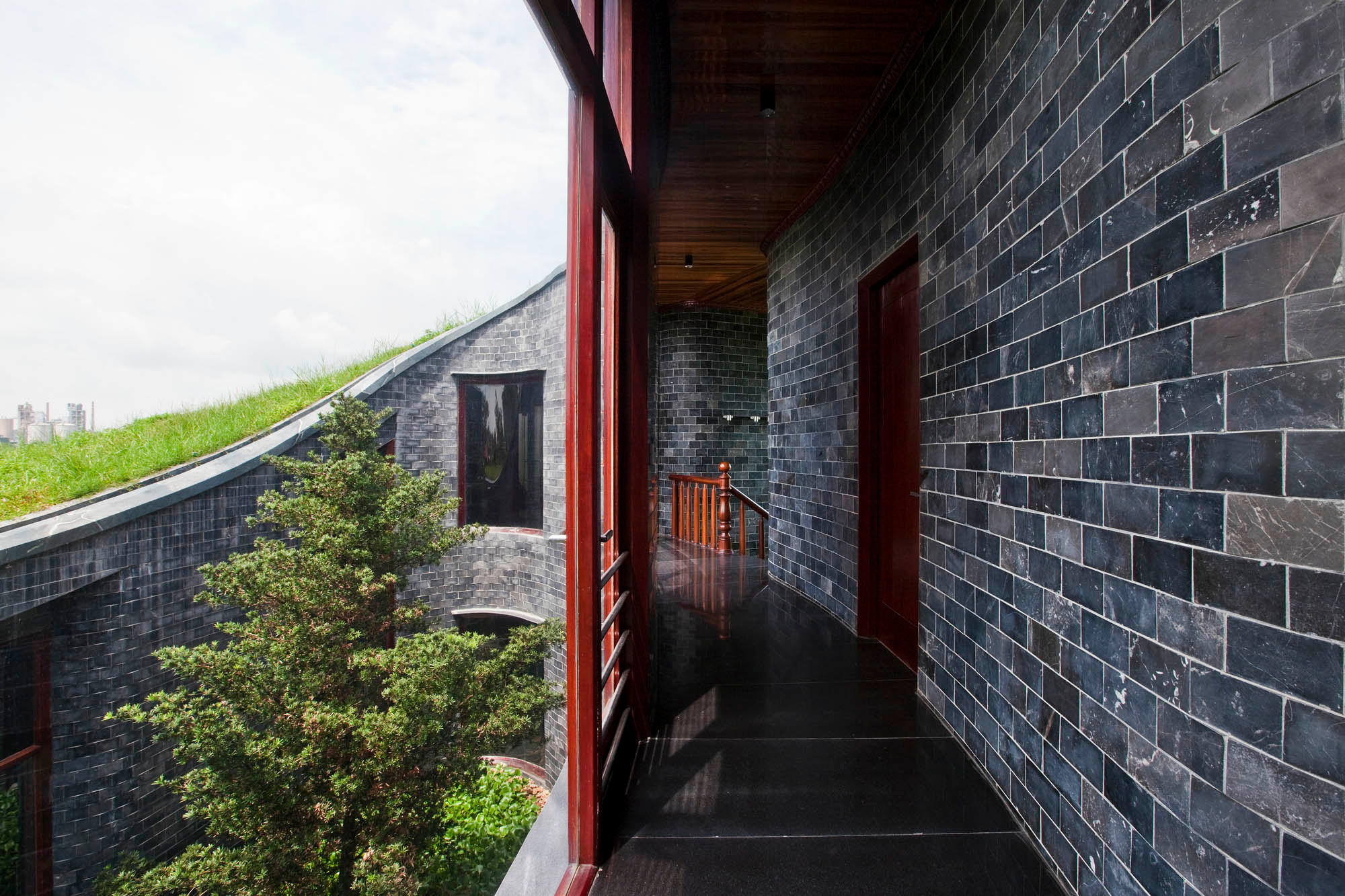 Stone House in Hanoi | Flachdach | Wohnen | Baunetz_Wissen