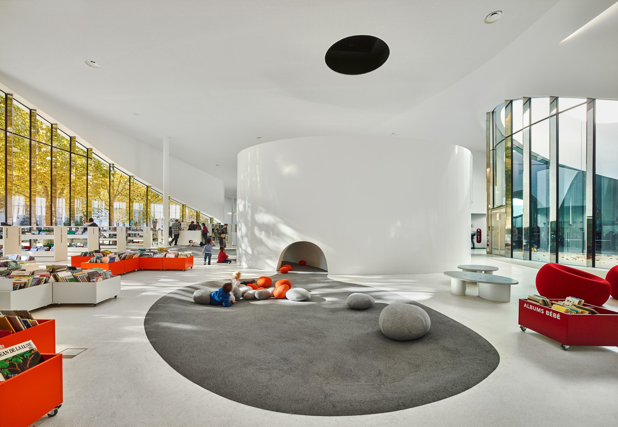 Mediathek Puzzle In Thionville Glas Bildung Baunetz Wissen