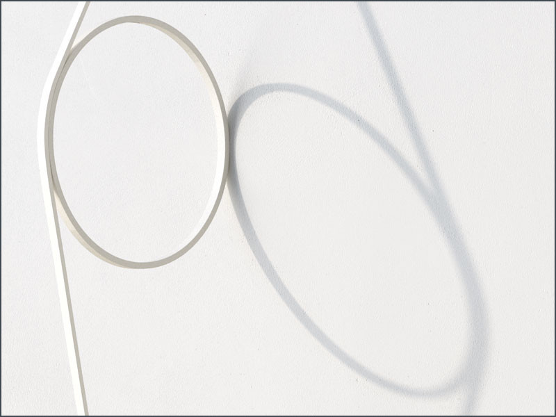 In angeschaltetem Zustand wirft „Wirering" einen interessanten Schatten
