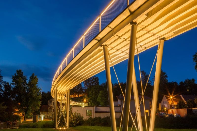 Referenzbauwerk: Bei der Fußgängerbrücke in Albstadt-Lautlingen wurde textile Bewehrung aus Glas verwendet