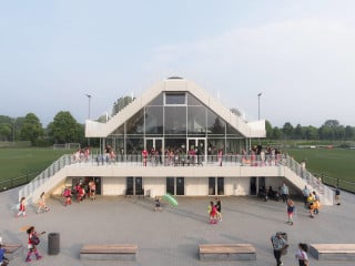 Clubhaus Varkenoord in Rotterdam